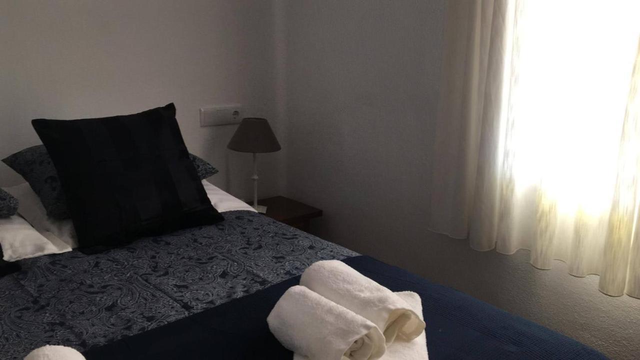 4 Persoons Bungalow Met Gemeenschappelijk Zwembad Teulada Kültér fotó